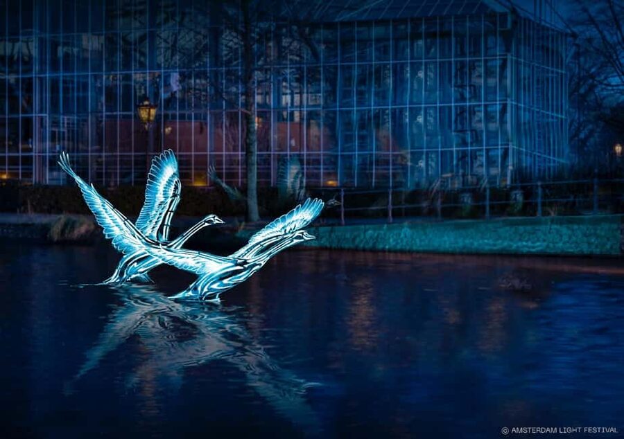 Amsterdam: Light Festival Boat+Unlimit.Drinks & Snack Option - Amsterdam Light Festival Legacy: What You’re Seeing on the Water