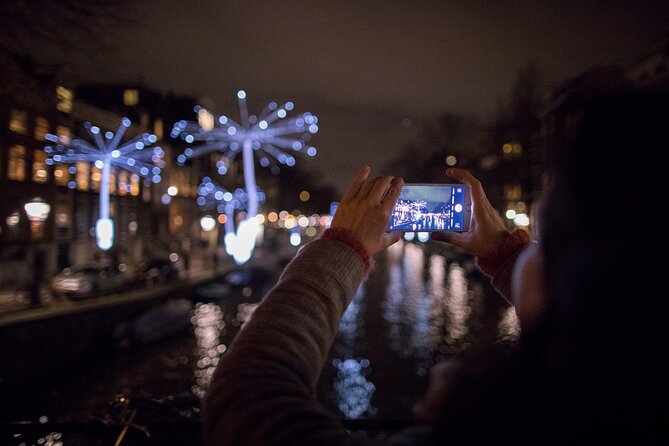 Amsterdam Light Festival: Canal Cruise + Bite & Unlimited Drinks - Amsterdam Light Festival on the Water: the 1h15 Experience