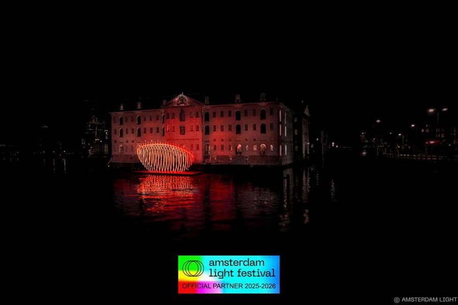 Amsterdam: Light Festival Cruise + Stroopwafel & Hot Choco - FAQ