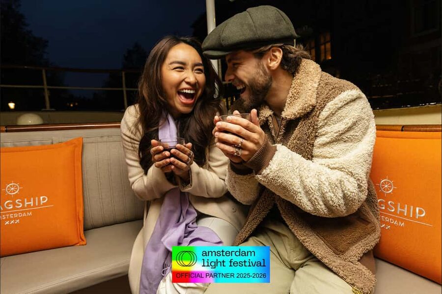 Amsterdam: Light Festival Heated Cruise + Unl Drinks & Snack - Unlimited drinks, snacks, and what they change about your evening
