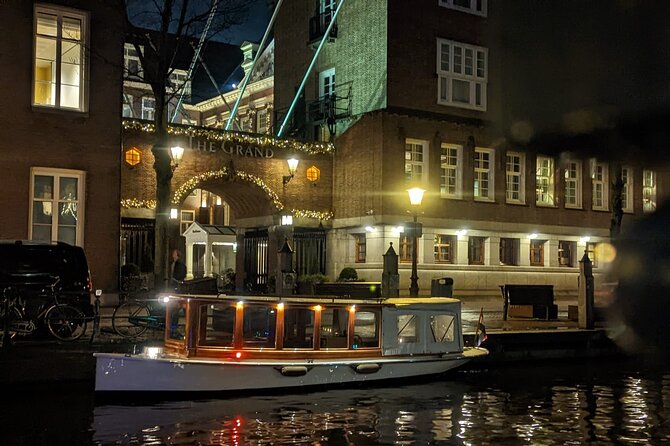 Amsterdam Light Festival Private Cruise With Welcome Drink - Meeting at Oosterdokskade: Where the Cruise Starts and Ends