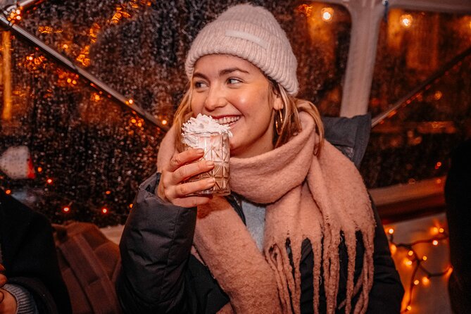 Amsterdam: Light Festival Shared Boat with unlimited drinks - A Cozy Canal Cruise Built for Light Festival Nights
