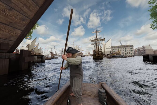 Amsterdam: Luxury Canal Cruise with Historic VR Experience - VR that works with real sightseeing (not against it)