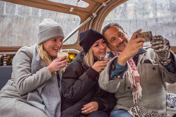 Amsterdam: Luxury Light Festival Cruise Unlimited Drinks Included - The 1.5-hour cruise plan: how the route stays simple