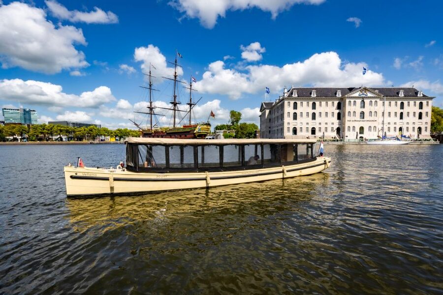 Amsterdam: Luxury Private Boat Tour - Passing Amsterdam Centraal Station Like a Local