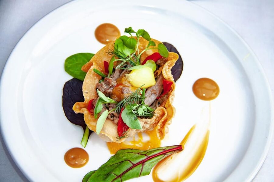 Amsterdam: Luxury Saloon Boat Cruise with 3-Course Dinner - A Heated Saloon Boat Turns Amsterdam Views Into Dinner Plans