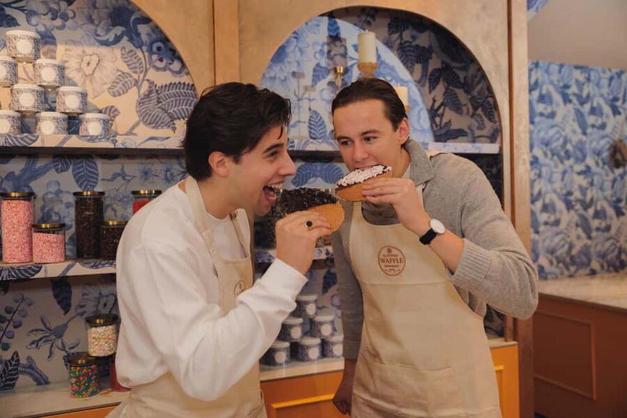 Amsterdam: Make your own Dutch Stroopwafel Workshop - The instructor factor: story time from Isis, Louisa, and more