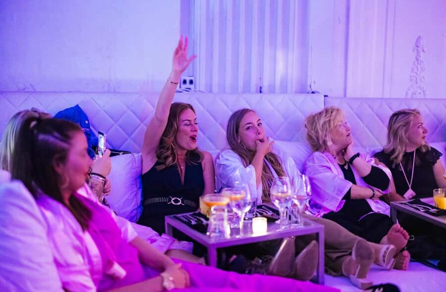 Amsterdam: Midnight Masquerade Dinner Show - Practical Tips That Make the Night Feel Smoother