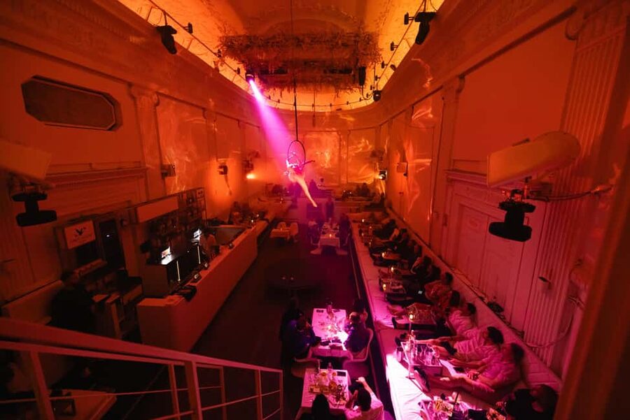 Amsterdam: Midnight Masquerade Dinner Show - Should You Book Midnight Masquerade at Supper?