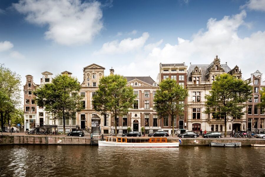 Amsterdam: Museum of the Canals Ticket with Audio Guide - Entering the 17th-Century Canal House on the Herengracht