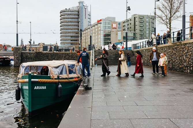 Amsterdam Newest Canal Cruise with local guide and small group - Key things you’ll notice on this small-group cruise