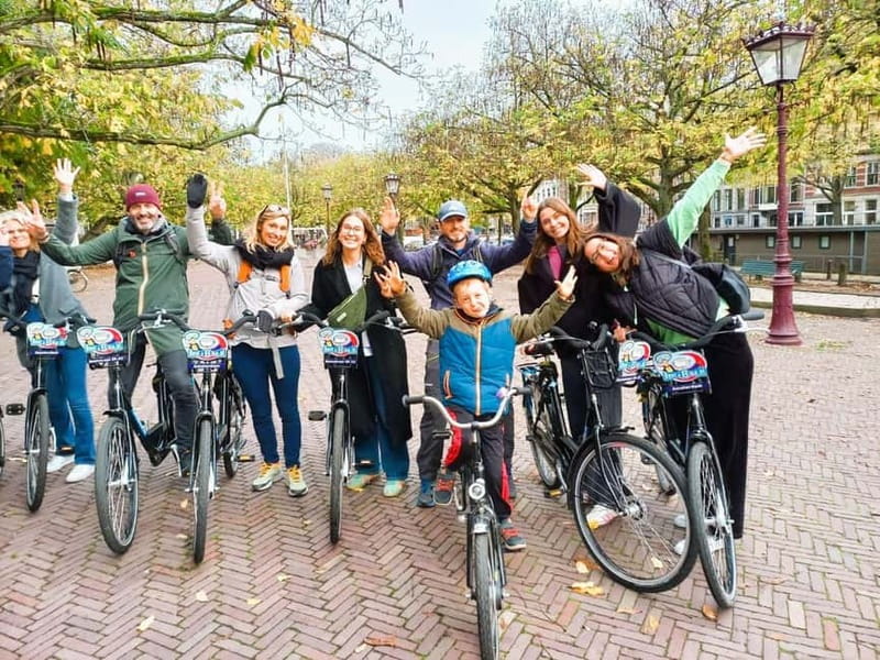 Amsterdam: Off the Beaten Path Bike Tour in French - Bikes, comfort, and what’s included for $43
