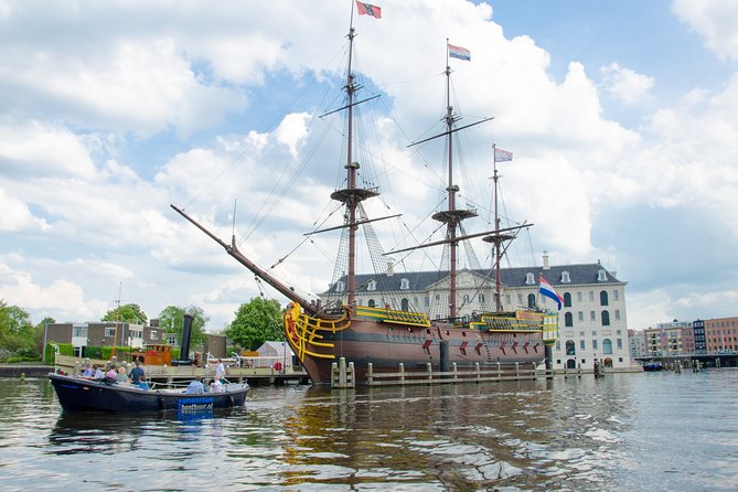 Amsterdam Open Boat Sightseeing Canal Cruise - Small group size: why it often feels calmer (and sometimes not)