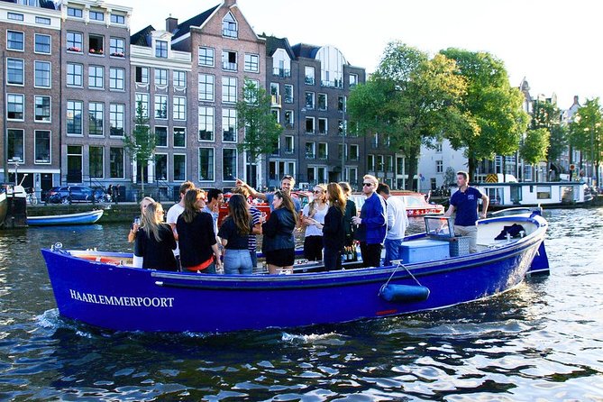 Amsterdam Open Boat Sightseeing Canal Cruise - Weather realities in Amsterdam (and how to handle them)