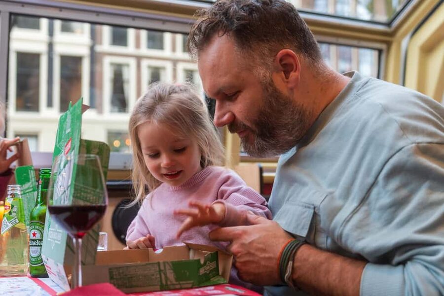 Amsterdam: Original Pizza Dinner Cruise + Unlimited Drinks - Key Highlights