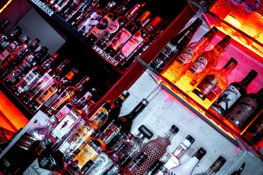 Amsterdam: Original Pub Crawl Party with VIP Entrance - How the VIP pub crawl party works in plain terms