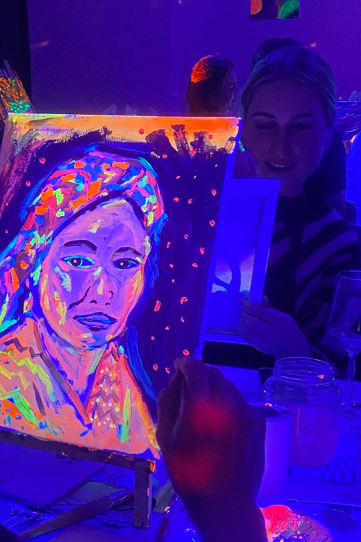 Amsterdam: Paint and Sip in the Dark at Rembrandt van Wine - Price and Value: Is $61 Worth It in Amsterdam?