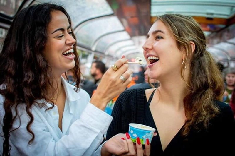 Amsterdam: Pizza Cruise with New York Pizza & Drinks - Should You Book This Tour?