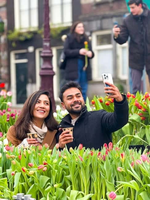 Amsterdam: Premium Tulip Boat Canal Tour - Rain plans, timing, and why visibility can change