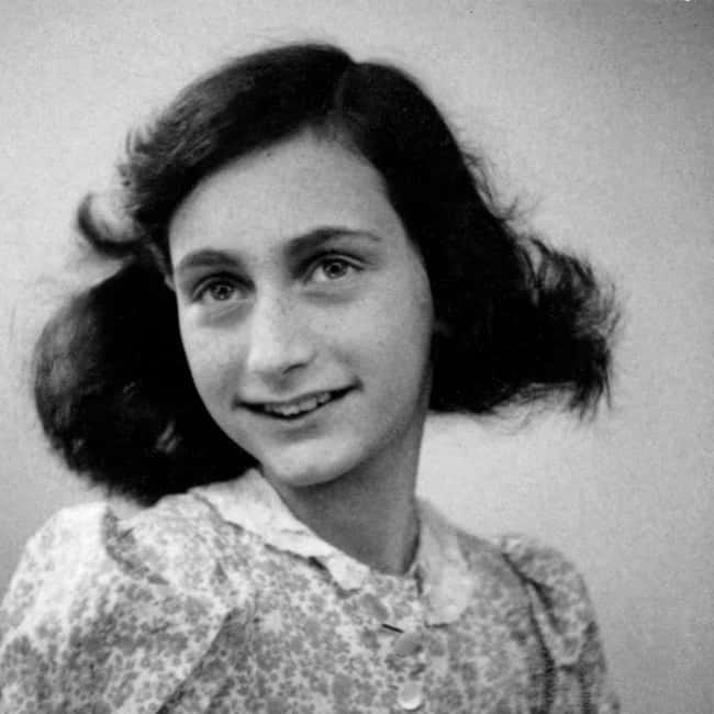 Amsterdam: Private Anne Frank and Jewish History Tour - From the Portuguese Synagogue to the Dokwerker: where the story starts