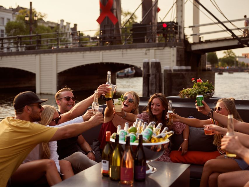 Amsterdam: Private BBQ Cruise with Personal Chef & Drinks - Where you meet the boat (and how to find the right crew)