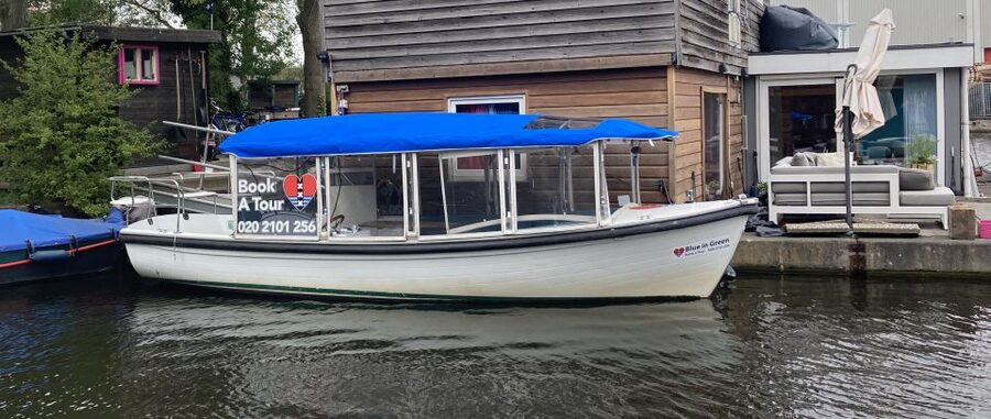 Amsterdam: Private Canal Tour - Seven Bridges and Dancing Houses: The Best Water-Level Photos