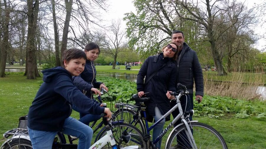 Amsterdam: Private City Bike Tour in italian - The Canal Belt: Golden Age merchant houses from a bike seat