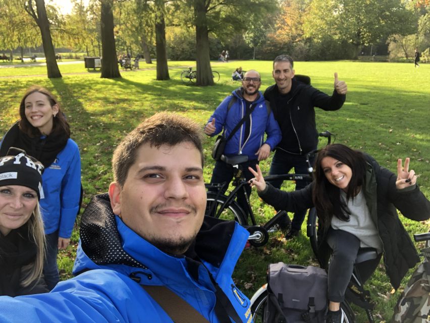Amsterdam: Private City Bike Tour in italian - Price and value: $188 for a private group up to 6