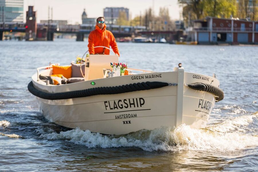 Amsterdam: Private Cruise with Drinks & Optional Snacks - Key highlights worth planning for