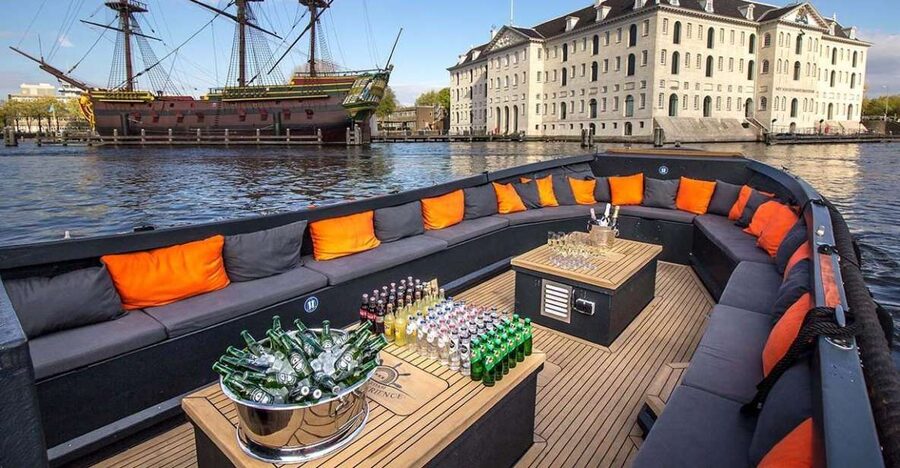 Amsterdam: Private Cruise with Drinks & Optional Snacks - Skipper-led stories you’ll actually use while sightseeing later