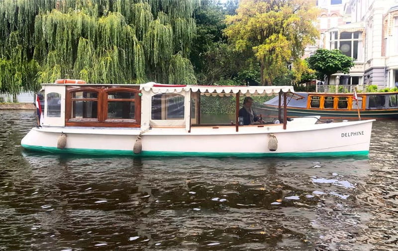 Amsterdam: Private Dinner Cruise (4pers) with Guide - Quick take: the best parts to know