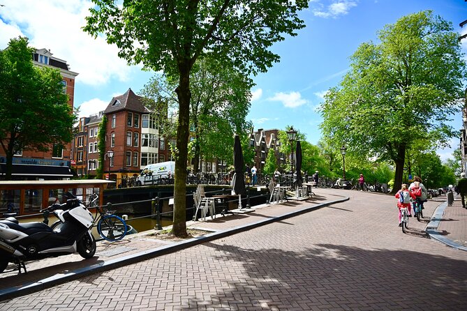 Amsterdam Private Food Tour +10 Classic Tastings in Jordaan Area - Key moments worth planning around