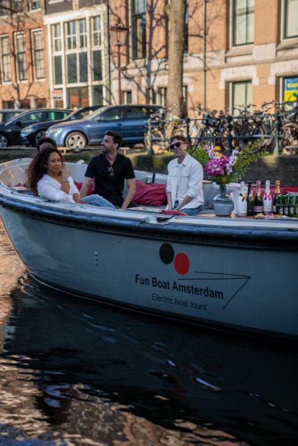 Amsterdam: Private Luxury Cruise with BBQ and Drinks - Key points to know before you board