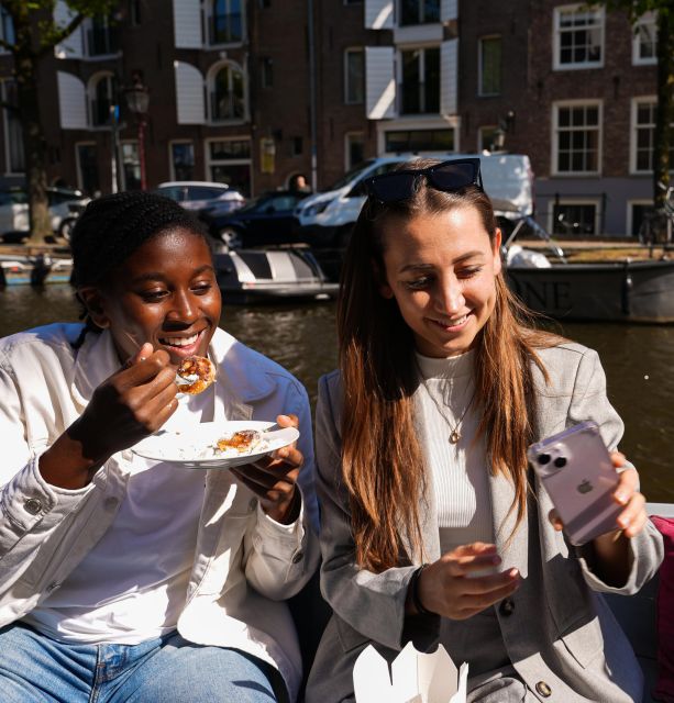 Amsterdam: Private Luxury Cruise with BBQ and Drinks - Getting to the right place: Leidsebrug meets restaurant Lido