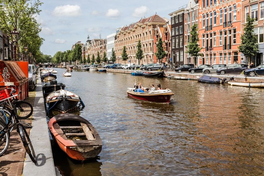 Amsterdam: Private Night Tour of Speakeasies and Bars - Practical Tips for a Smooth Night (Rain or Shine)