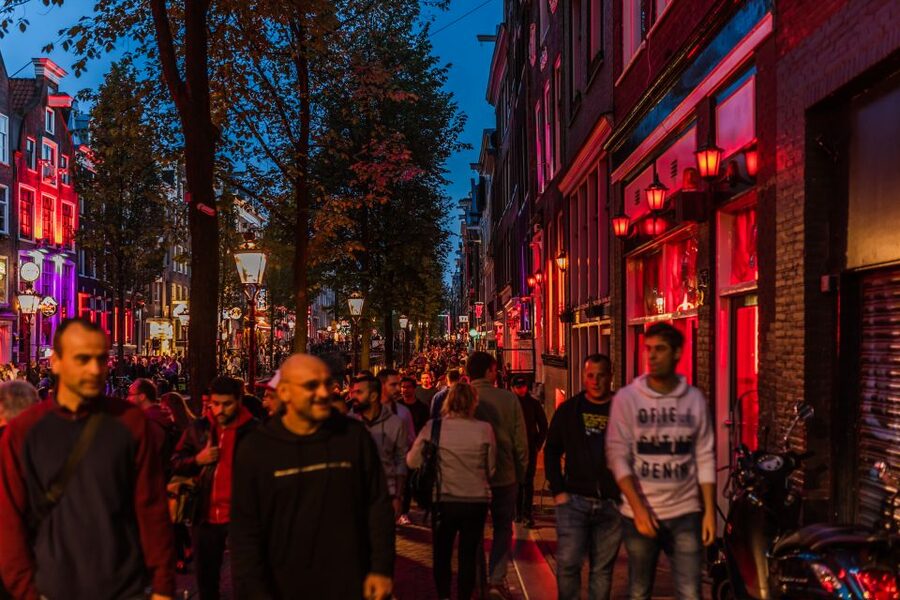 Amsterdam: Private Night Tour of Speakeasies and Bars - Speakeasies, Cocktail Bars, and Jenever: What That Mix Means
