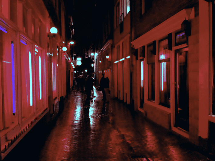 Amsterdam: Private Red Light District Tour in Spanish - Starting at Barbizon Palace Hotel (NH Collection) on Prins Hendrikkade 59
