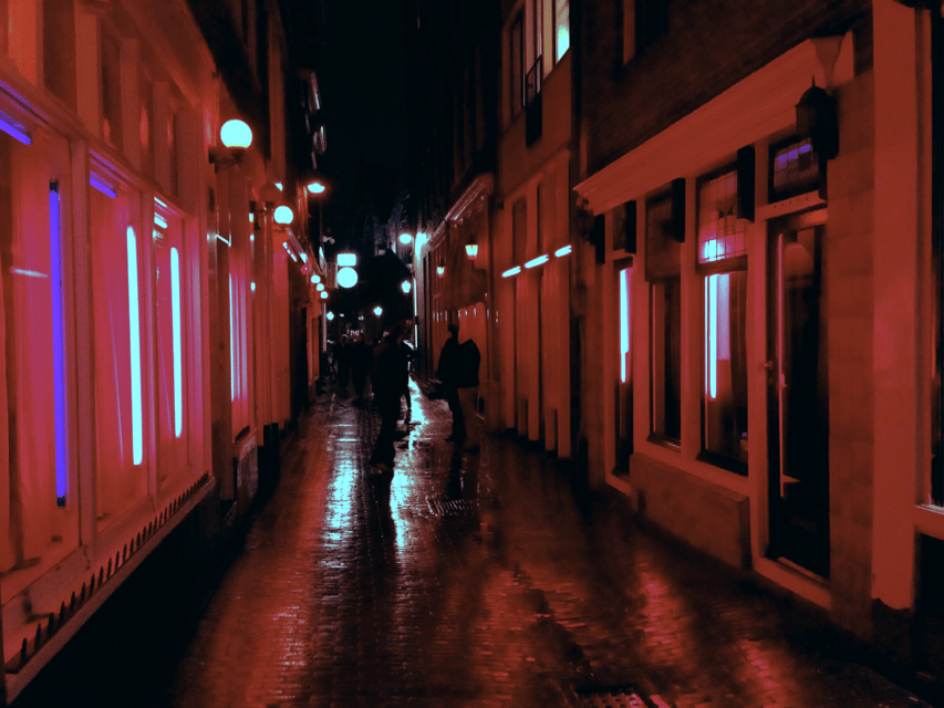 Amsterdam: Private Red Light District Tour in Spanish - Should You Book This Spanish Red Light District Tour?
