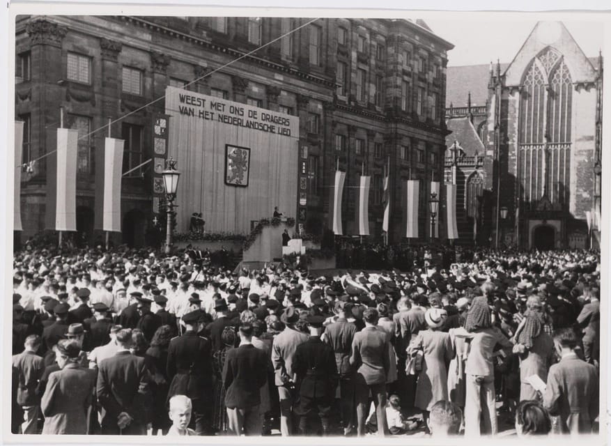 Amsterdam: Private World War Two History Walking Tour - Winter of Hunger: Food Drops and the Cost of Survival