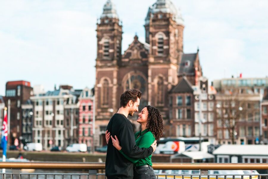 Amsterdam: Professional photoshoot at Centraal Station - Editing speed and quality: why it feels worth the money