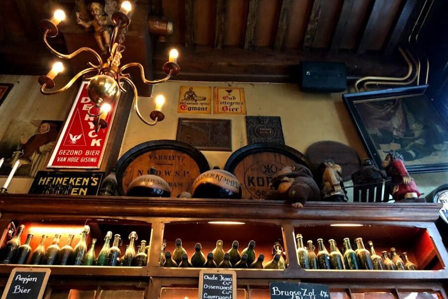 Amsterdam: Red Light District 1-hour Smartphone Audio Tour - The route’s attention to sailors, merchants, and travelers