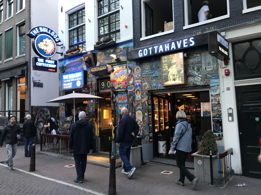 Amsterdam: Red Light District and Local Pub Tour - Red Lights, Old Churches, and a Pub Finish