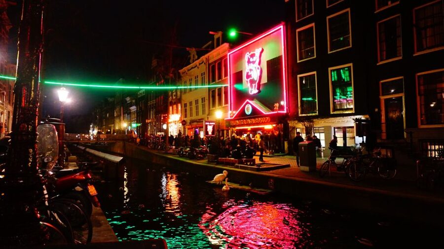 Amsterdam: Red Light District Exclusive Night Tour - Quick hits before you go