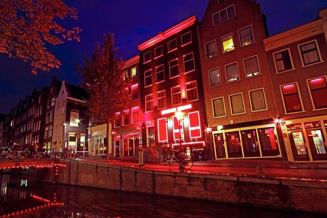 Amsterdam Red Light District Pub Crawl - Key highlights at a glance
