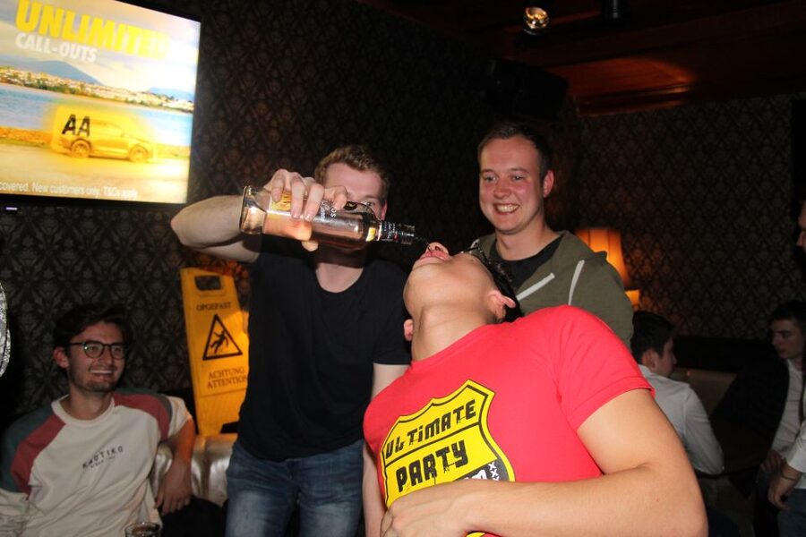 Amsterdam: Red-Light District Pub Crawl and Booze Boat Tour - Price and Value for One Set Price in Amsterdam
