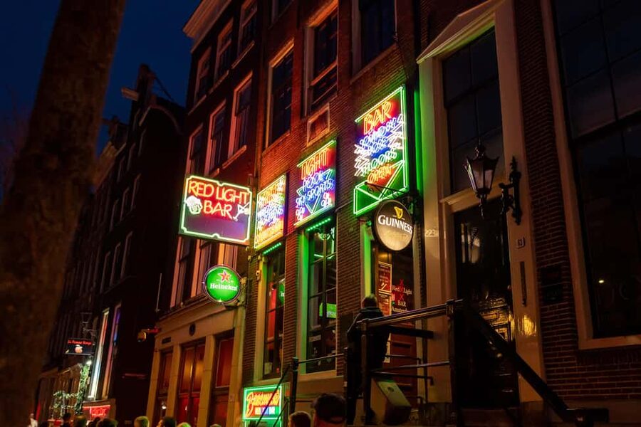 Amsterdam: Red Light District Tour in DE/EN/IT/ES/FR - Key points worth knowing before you go