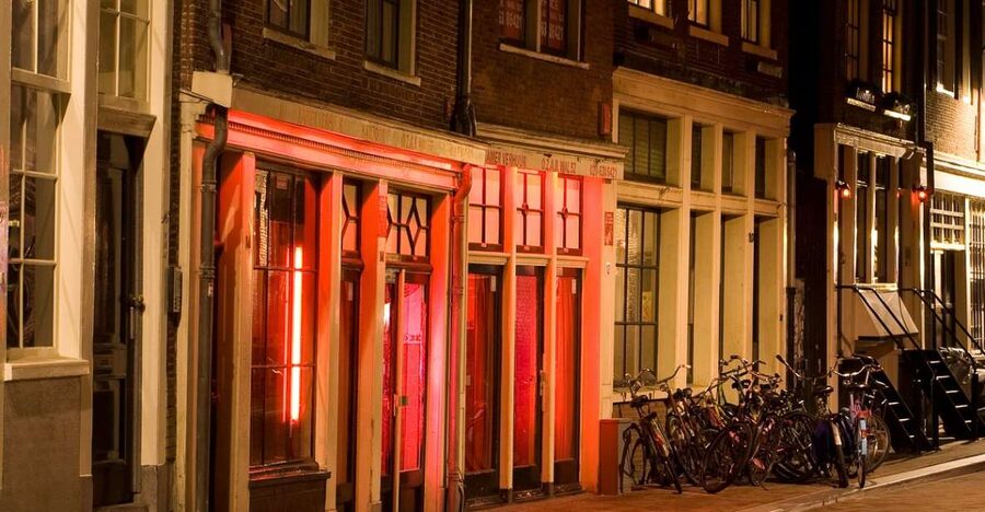 Amsterdam Red Light District tour with a local guide - Key highlights to look for