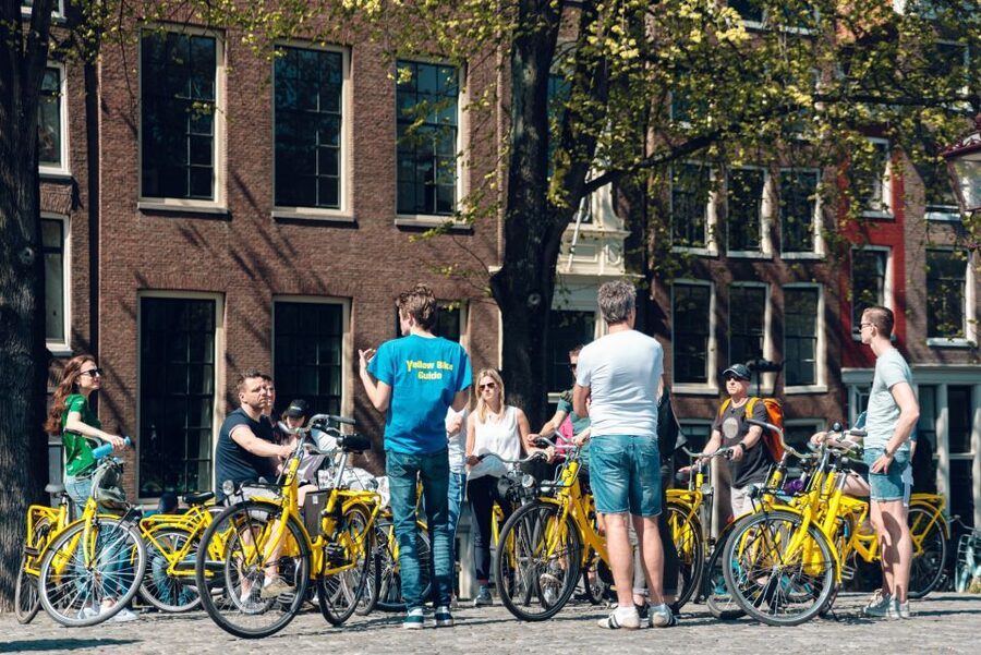 Amsterdam: Relaxed City Highlights Guided Bike Tour - Key things to love about this Amsterdam bike tour