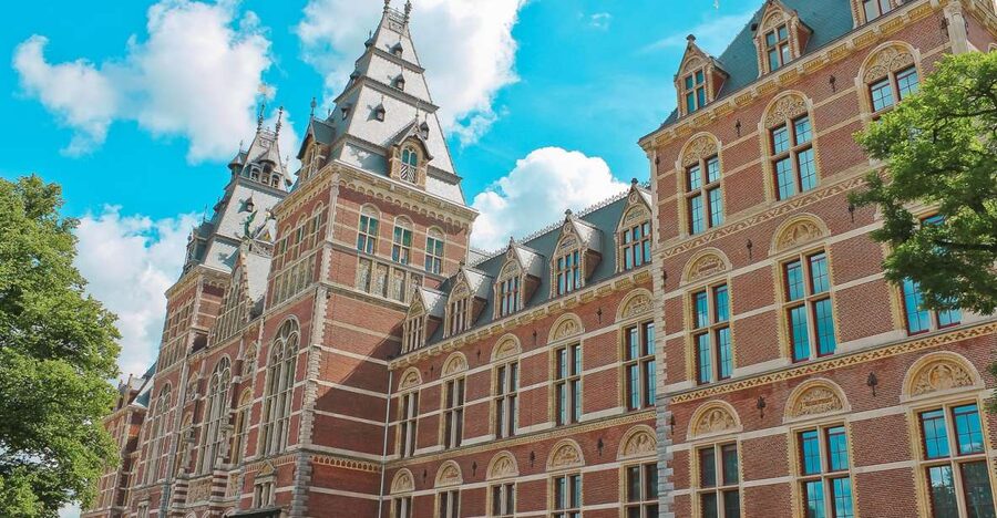 Amsterdam: Rijksmuseum Private Tour - Comfort, language options, and accessibility that actually helps