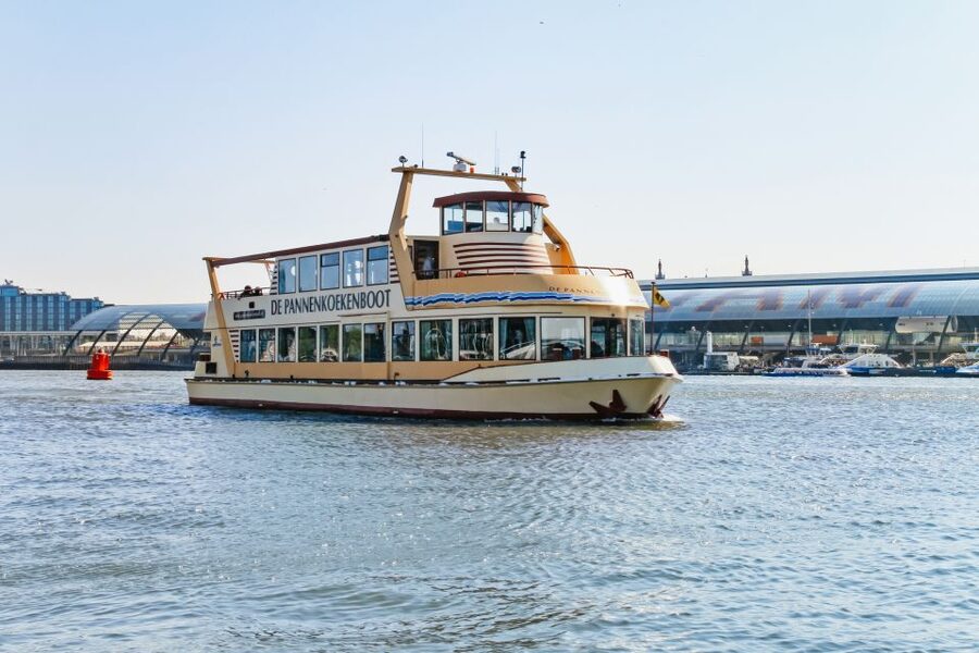 Amsterdam: River Cruise With All-You-Can-Eat Dutch Pancakes - Onboard Comfort, Service Style, and the Kids’ Ball Playroom